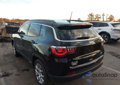 2024 Jeep Compass Latitude Lux Fwd z USA, uszkodzony, nr VIN 3C4NJDFN6RT128465
